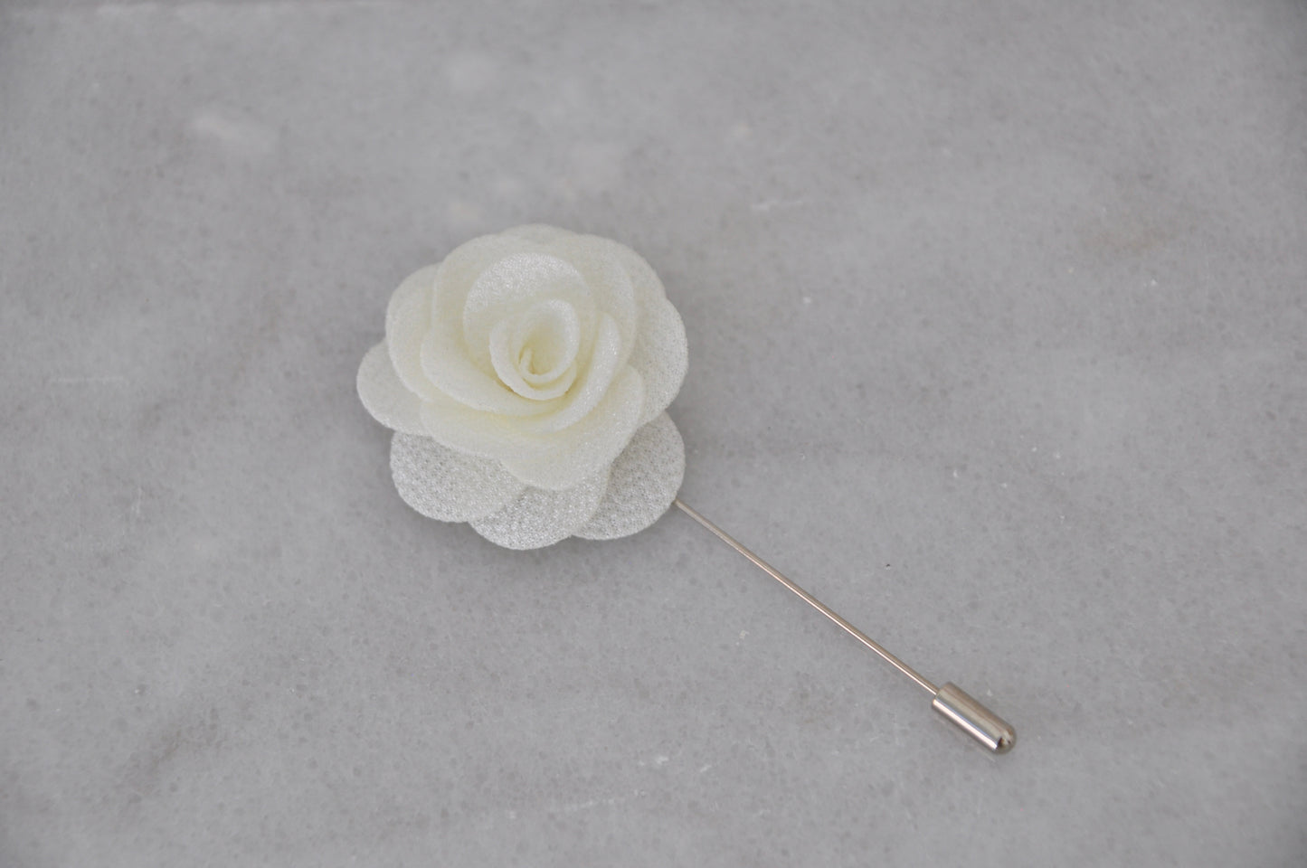 Boutonniere flor tipo rosa