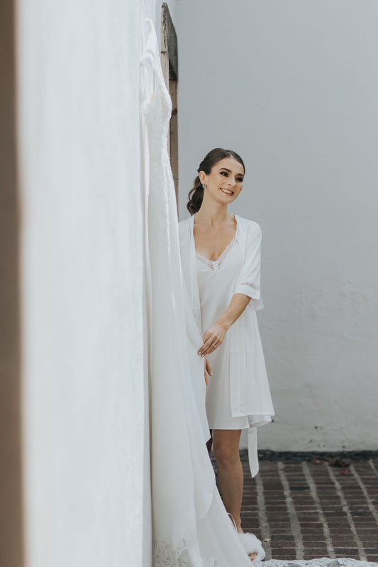 Bata “BRIDE” blanca