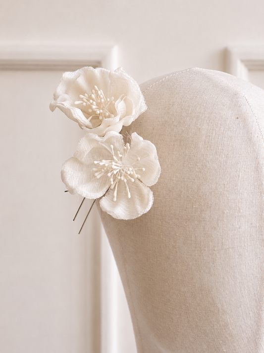 Flor de tela y azares